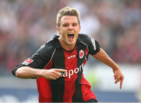 判定越位在 判定越位在